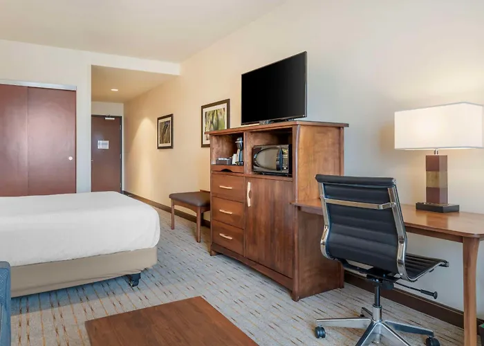 Best Western Premier Boulder Falls Inn
